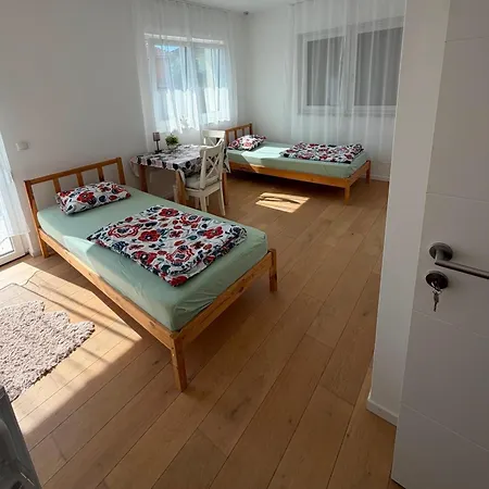 Ruhige Gaestehaus Avolli Daire