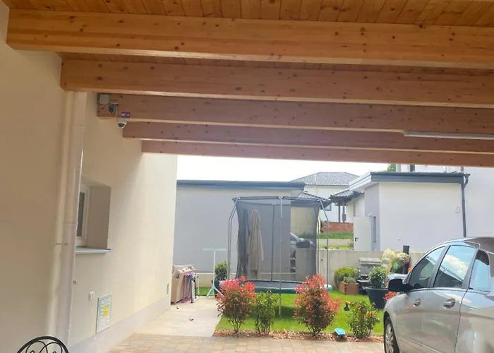 公寓 Ruhige Gaestehaus Avolli